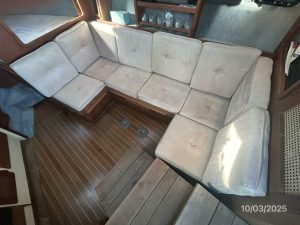 salon, Pursuit, trawler for sale