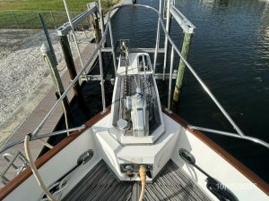 deck, Grand Banks 42 Classic, trawler for sale