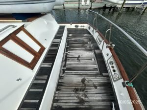 cockpit, Grand Banks 42 Classic, trawler for sale