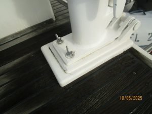 deck, Grand Banks 42 Classic, trawler for sale