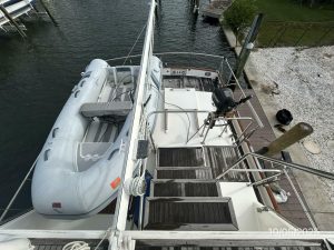 deck, Grand Banks 42 Classic, trawler for sale