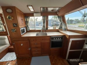 interior, Grand Banks 42 Classic, trawler for sale
