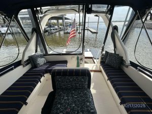 helm, Kha Shing 40, trawler for sale