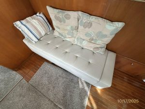 salon, Kha Shing 40, trawler for sale