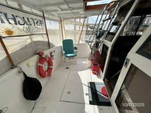 cockpit, Kha Shing 40, trawler for sale