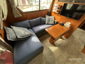 salon, Kha Shing 40, trawler for sale