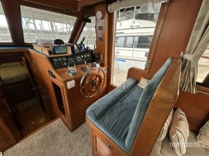 navigation station, Kha Shing 40, trawler for sale