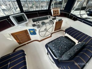 helm, Kha Shing 40, trawler for sale