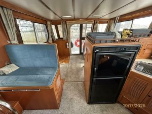 interior, Kha Shing 40, trawler for sale