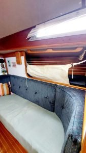 bed, Sigma 41, sailboat for sale