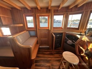 navigation station, Custom, trawler for sale
