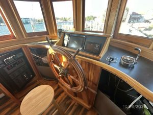 navigation station, Custom, trawler for sale