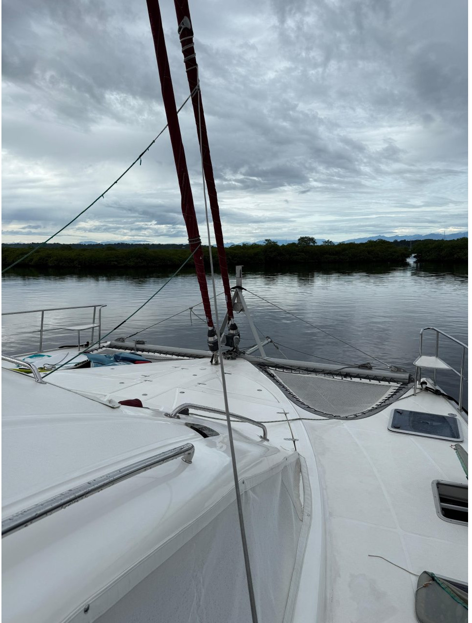 underway, Dean 500, catamaran for sale