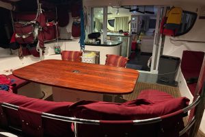 salon, Dean 500, catamaran for sale