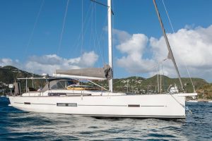 exterior, Dufour 520, sailboat for sale