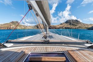 deck, Dufour 520, sailboat for sale