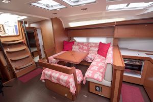 salon, Dufour 520, sailboat for sale