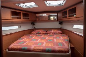 bed, Dufour 520, sailboat for sale