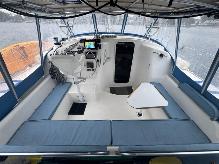 cockpit, Manta 42, catamaran for sale