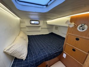 bed, Manta 42, catamaran for sale