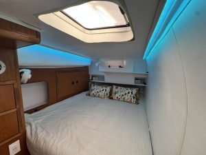 bed, Manta 42, catamaran for sale