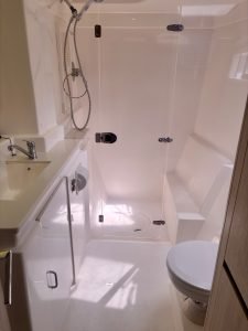 bath, Leopard 48, catamaran for sale