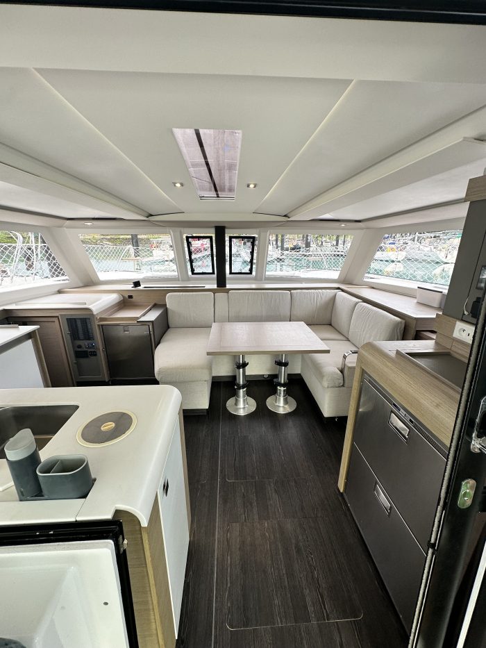 salon, FP 40 Isla, catamaran for sale