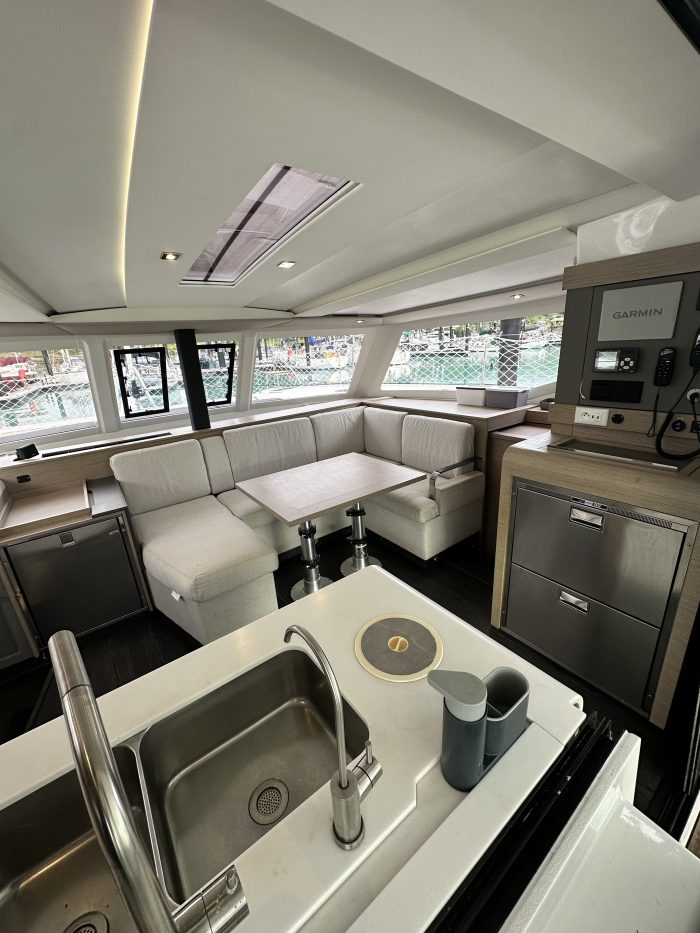 navigation station, FP 40 Isla, catamaran for sale