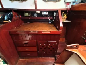 navigation station, Brewer 35 Huromic, sailboat for sale