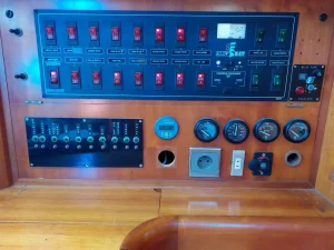 electrical, Ovni 43, sailboat for sale