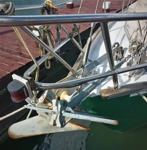 deck, Brewer 35 Huromic, sailboat for sale