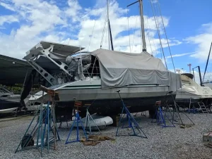 boatyard, Ovni 43, sailboat for sale