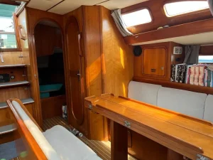 salon, Ovni 43, sailboat for sale