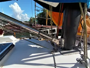 deck, Brewer 35 Huromic, sailboat for sale