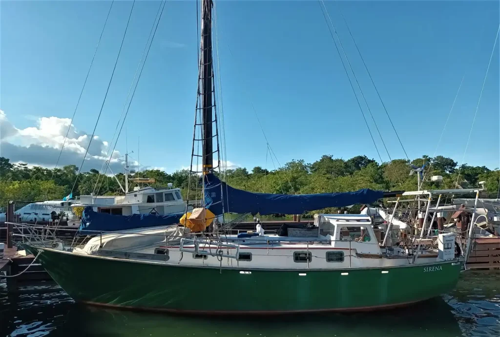 Brewer 35 Huromic, sailboat for sale