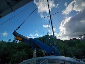 deck, Brewer 35 Huromic, sailboat for sale