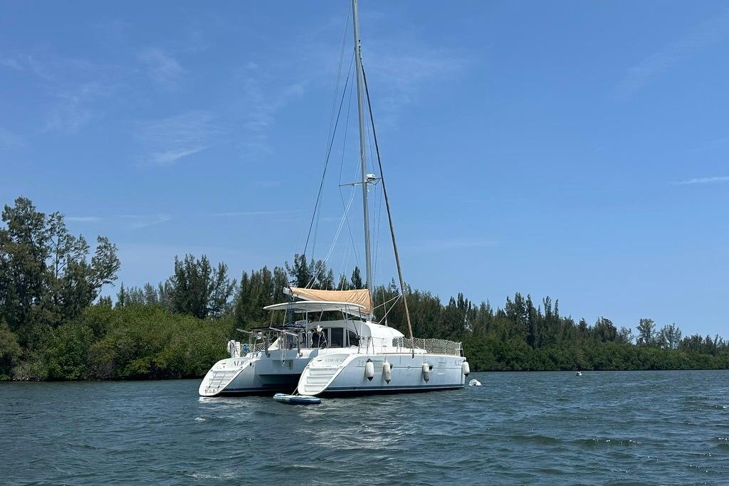 Lagoon 380 S2, catamaran for sale