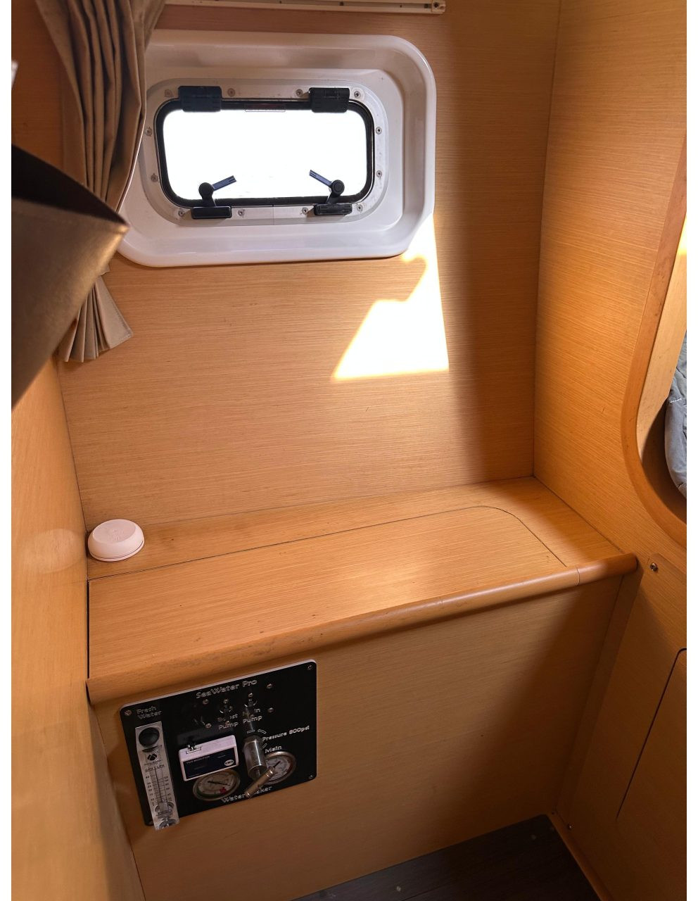 interior, Lagoon 380, catamaran for sale