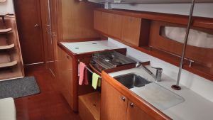 interior, Beneteau 43 Oceanis, sailboat for sale