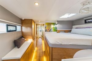 bed, Balance 482, catamaran for sale