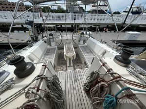 cockpit, Beneteau 500 Oceanis, sailboat for sale