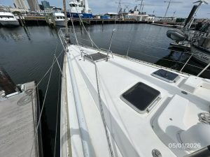 deck, Beneteau 500 Oceanis, sailboat for sale