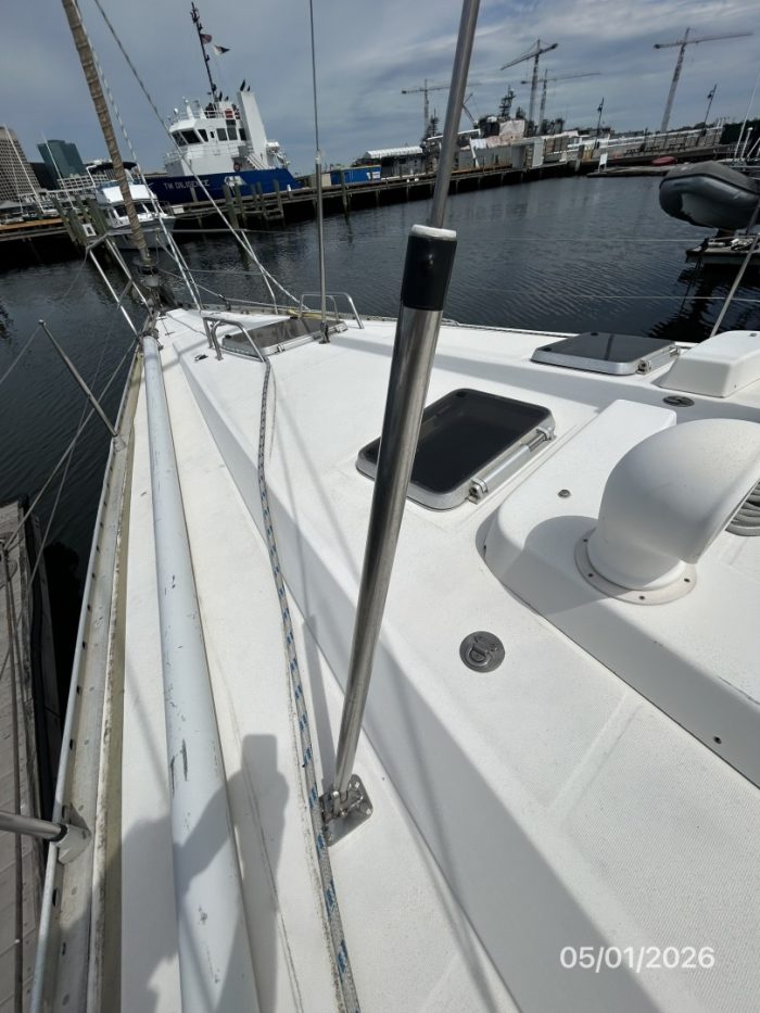 deck, Beneteau 500 Oceanis, sailboat for sale