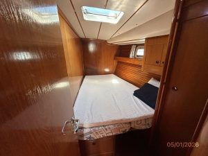 bed, Beneteau 500 Oceanis, sailboat for sale