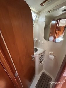 bath, Beneteau 500 Oceanis, sailboat for sale