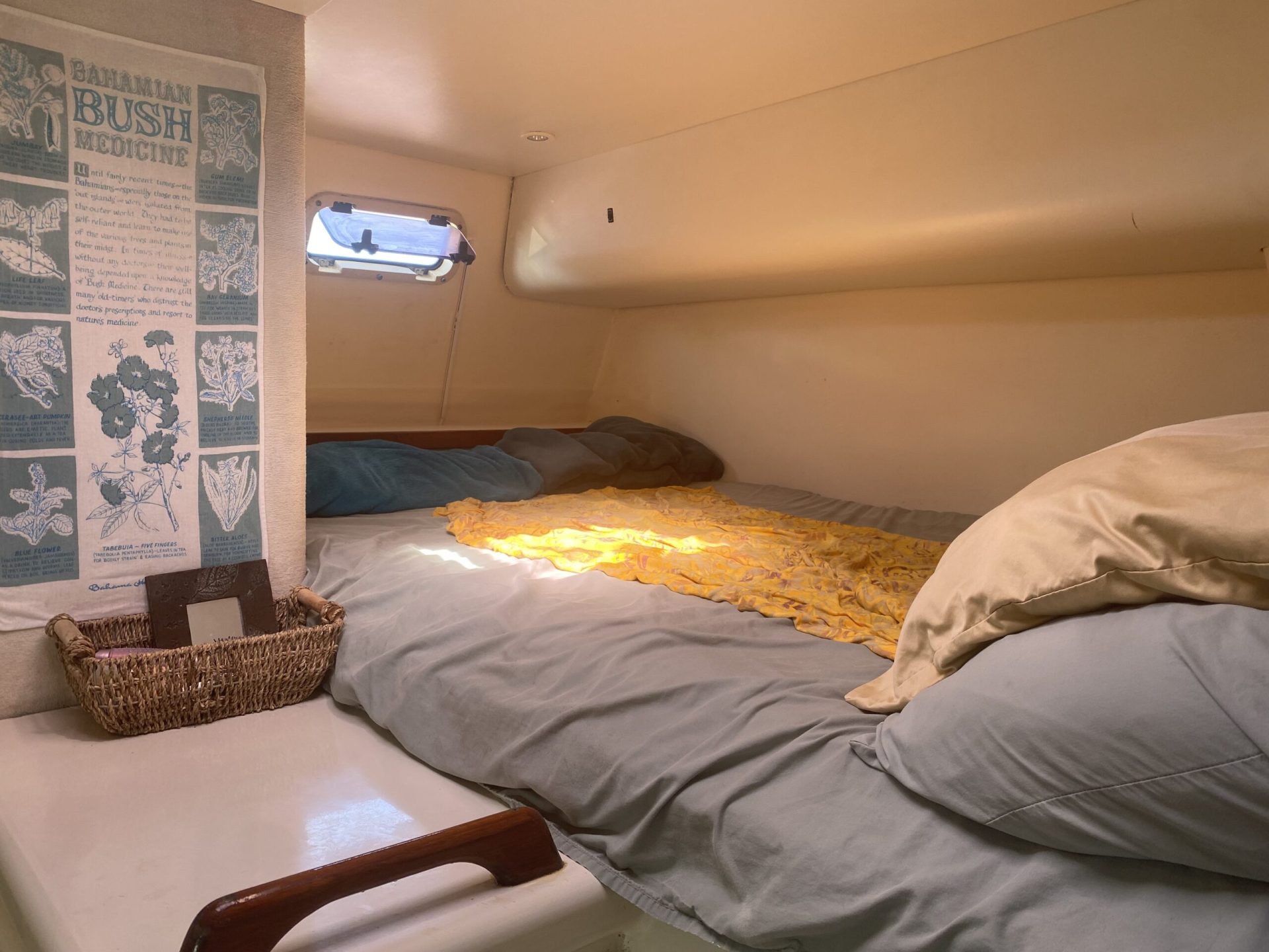 bed, Voyage 47 Mayotte, catamaran for sale