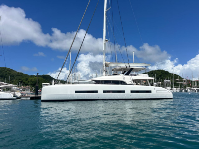 Lagoon Seventy 7