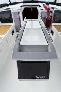 deck, Beneteau 41 Oceanis, sailboat for sale
