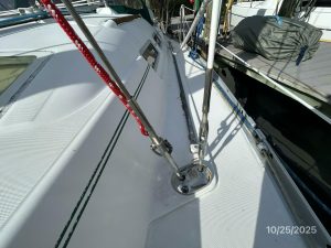 deck, Beneteau 373, sailboat for sale