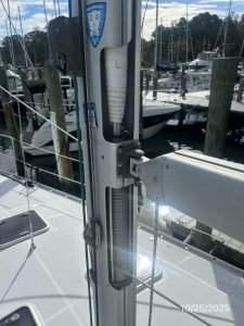 deck, Beneteau 373, sailboat for sale